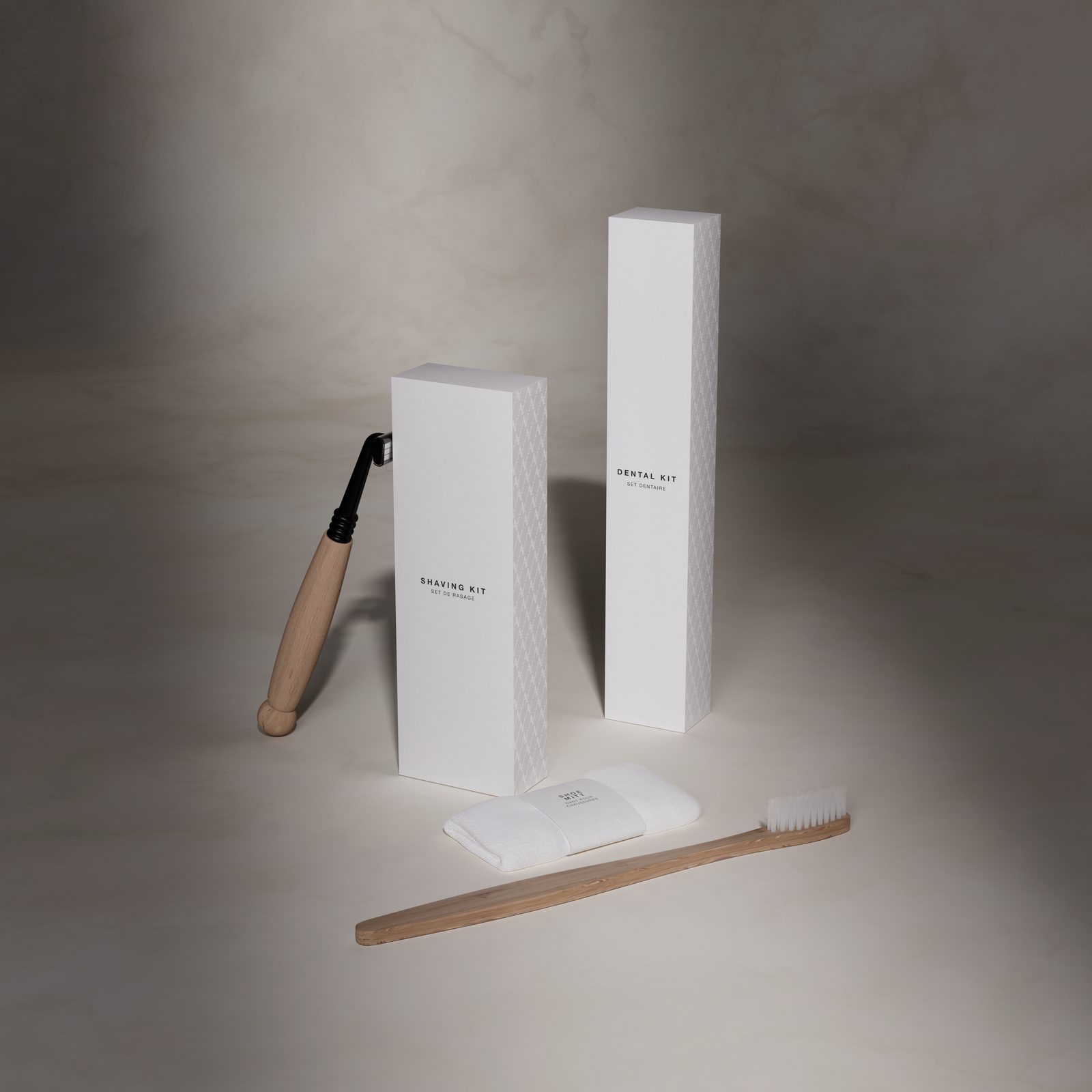 EcoClassic ADA Cosmetics: accesorii hoteliere cu design minimalist alb-negru